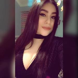 Meet your Posher, Daniela